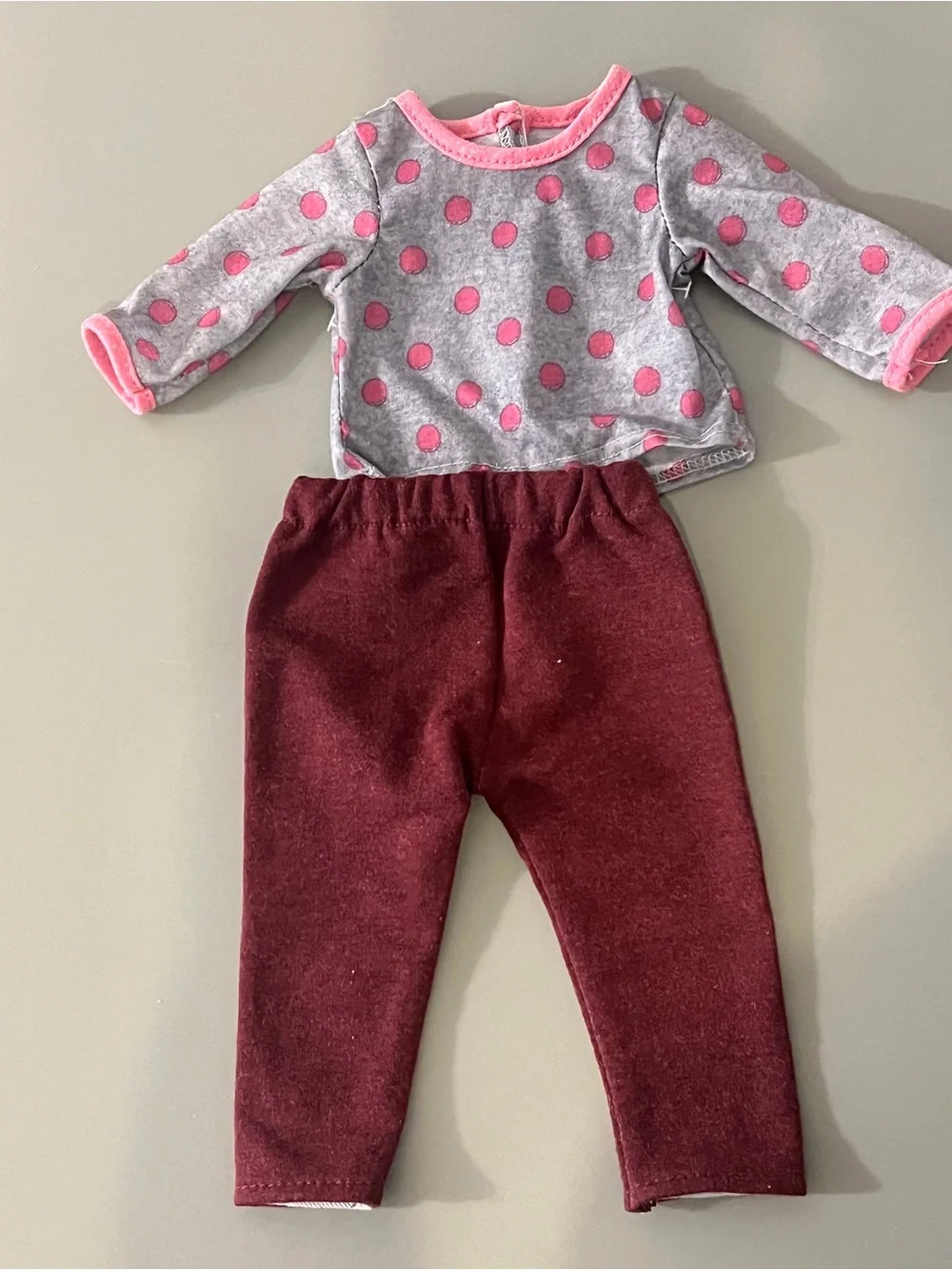 Doll clothes that fix American Girls or 18